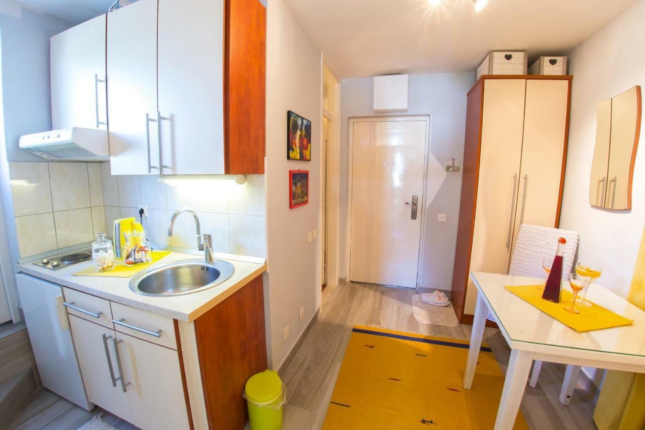 Yellow Lily Mostar Apartman ภายนอก รูปภาพ